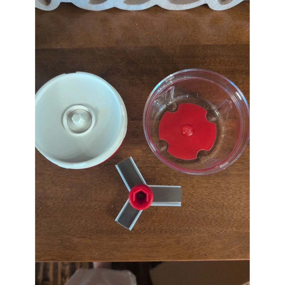 Tupperware Chop and Prep Mini Food Chopper